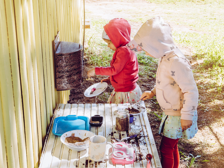 mud cake messy play activity ideas